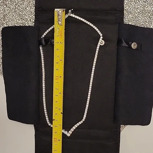 Elegant Silver Necklace - Picture 12 of 14